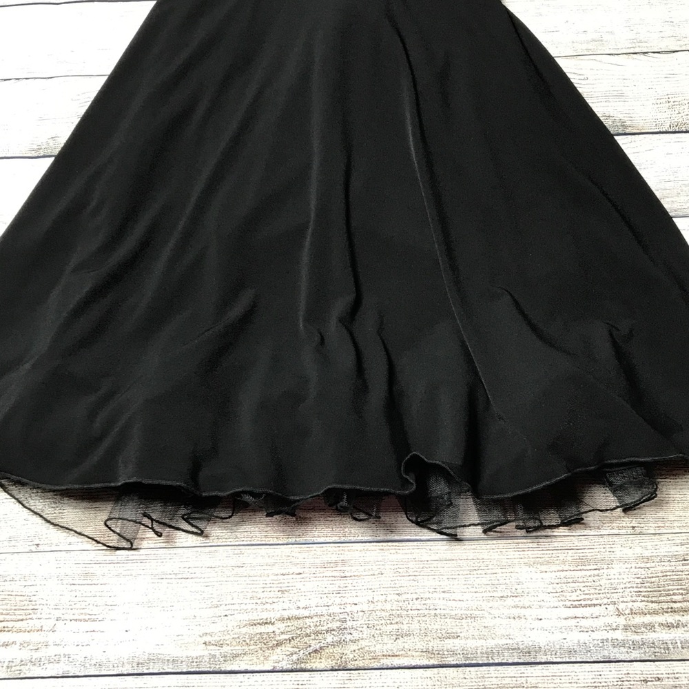 Black Dress - Picture 4 of 6